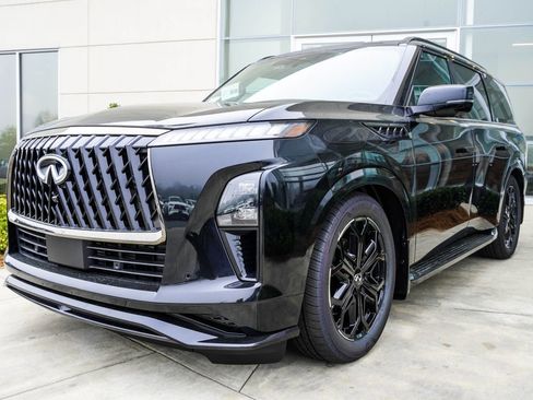 New 2026 INFINITI QX80 4WD image 8