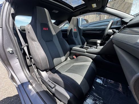 Used 2018 Honda Civic Si image 20