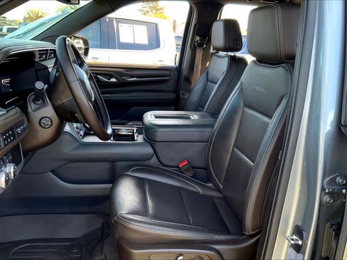 Certified 2023 GMC Yukon Denali image 8