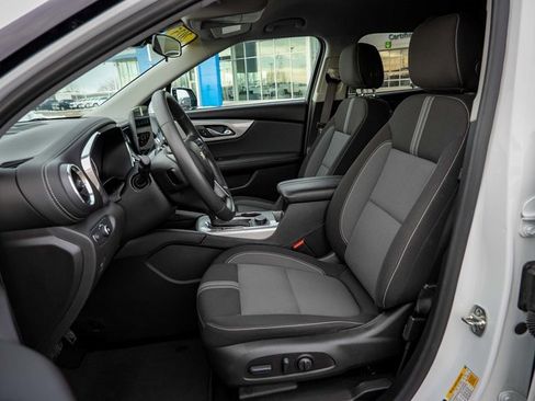 Used 2025 Chevrolet Blazer LT image 21