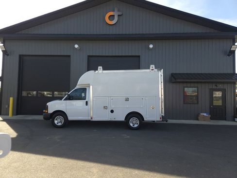 Used 2014 Chevrolet Express 3500 image 21