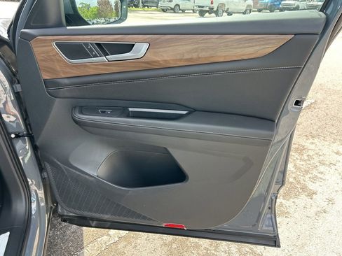 New 2026 Volkswagen Atlas SE FWD image 44