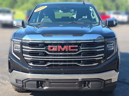 Used 2025 GMC Sierra 1500 SLT AWD/4WD image 11