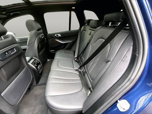 Used 2022 BMW X5 xDrive40i w/ Premium Package AWD/4WD image 20