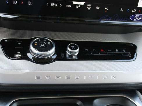 New 2026 Ford Expedition Active AWD/4WD image 14