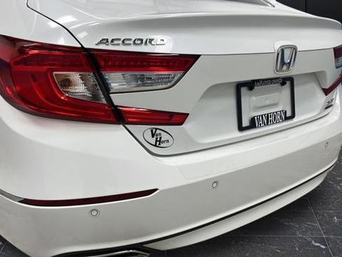 Used 2021 Honda Accord Touring image 38