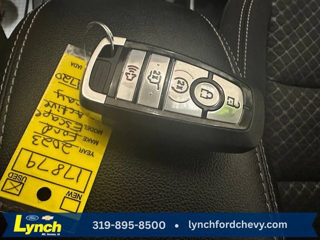 Used 2023 Ford Escape Active w/ Tech Pack #1 AWD/4WD image 17