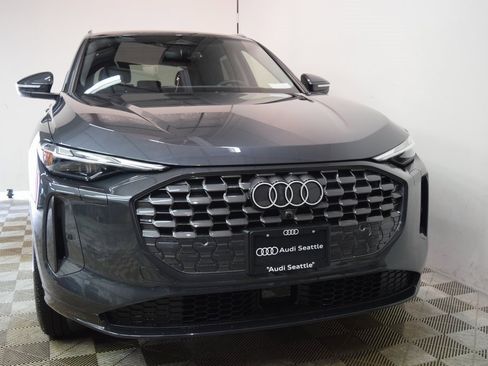 New 2025 Audi Q5 Premium image 2