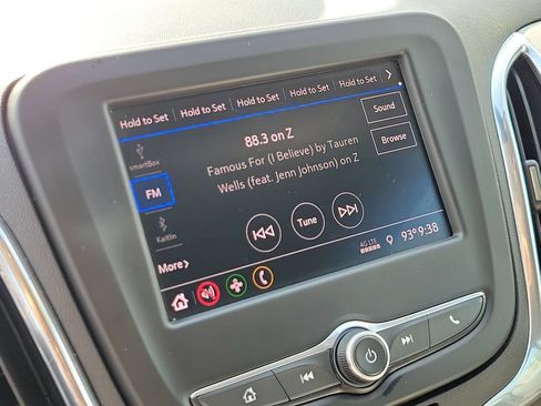 Used 2021 Chevrolet Equinox LT FWD image 24