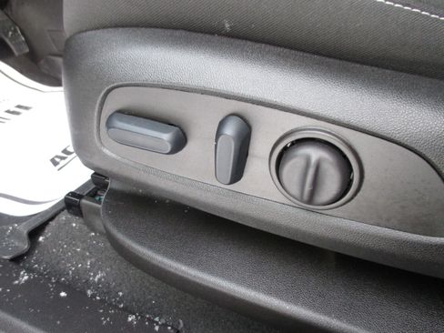 Used 2024 Chevrolet Blazer LT w/ Convenience Package image 17