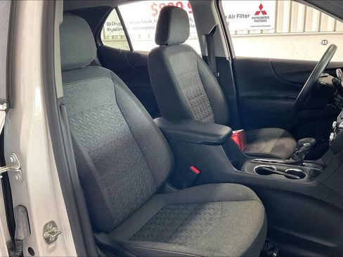 Used 2024 Chevrolet Equinox LT FWD image 22