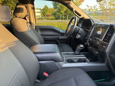Used 2020 Ford F150 XLT w/ Equipment Group 302A Luxury AWD/4WD image 19
