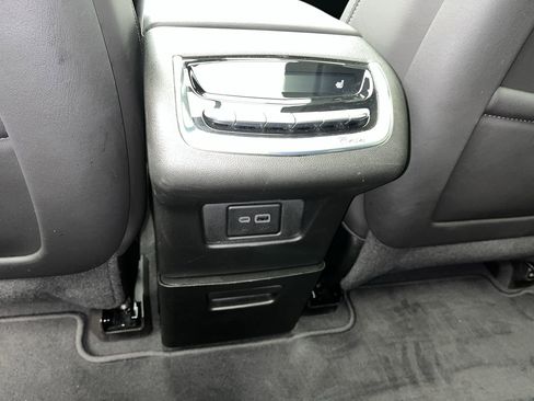 Certified 2025 Cadillac XT6 Premium Luxury image 14