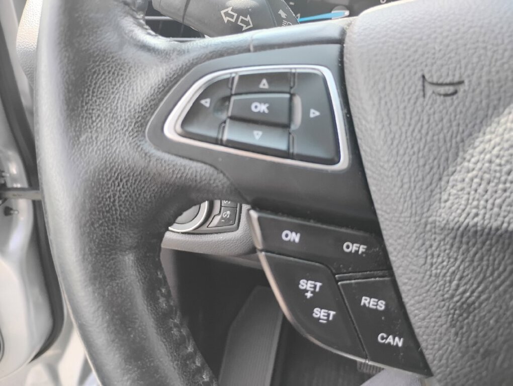 Used 2018 Ford Escape Titanium AWD/4WD image 22