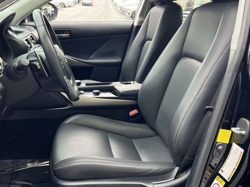 Used 2014 Lexus IS 250 RWD image 11