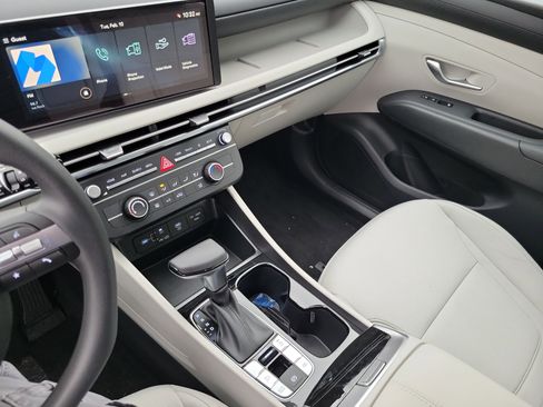 New 2026 Hyundai Tucson SE image 12