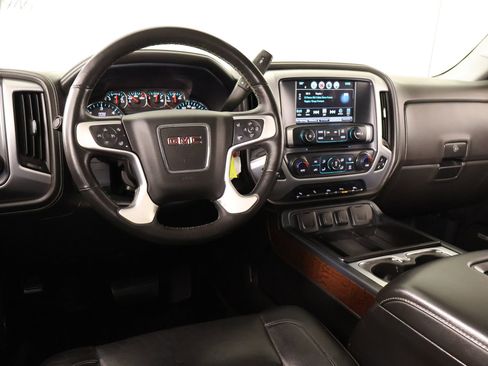 Used 2017 GMC Sierra 1500 SLT image 2