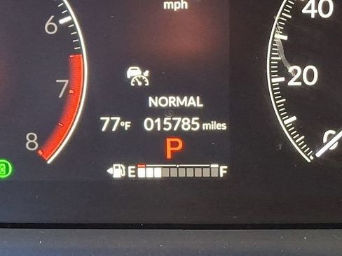 Used 2025 Honda Pilot Touring image 31