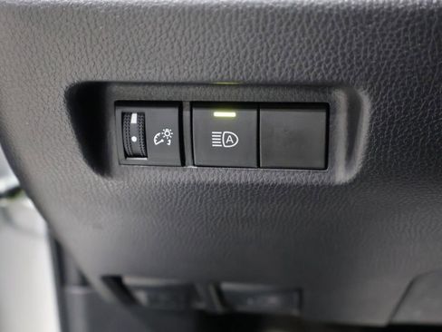 Used 2025 Toyota RAV4 LE image 33