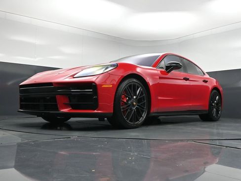 Certified 2026 Porsche Panamera GTS AWD/4WD image 23