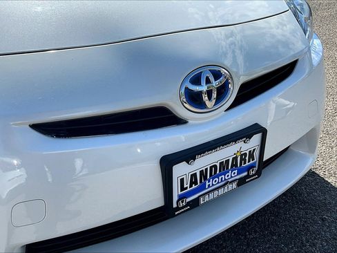 Used 2011 Toyota Prius Four w/ Solar Roof Pkg image 29