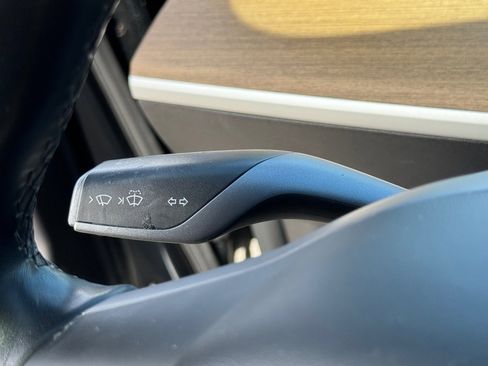 Used 2019 Tesla Model 3 Standard Range Plus image 30