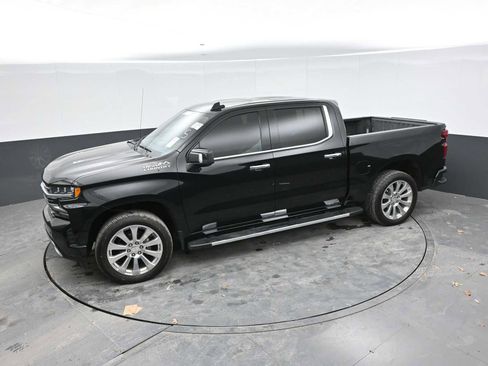 Used 2021 Chevrolet Silverado 1500 High Country w/ Technology Package AWD/4WD image 13