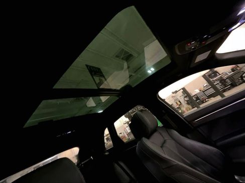 Used 2023 Audi Q3 2.0T Premium image 13