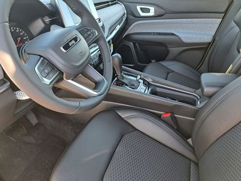 New 2026 Jeep Compass Latitude image 18