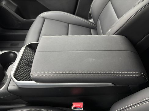 New 2027 GMC Terrain Elevation w/ Elevation Premium Package FWD image 29