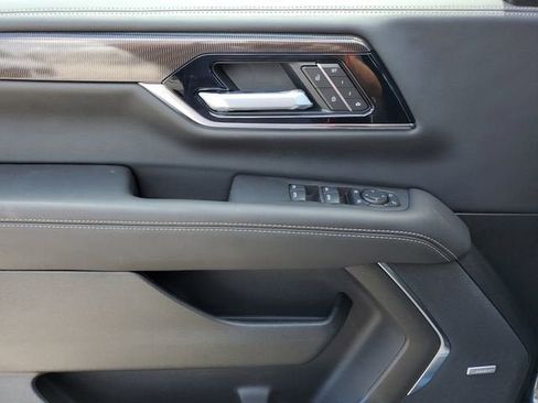 New 2026 GMC Yukon XL Elevation image 17