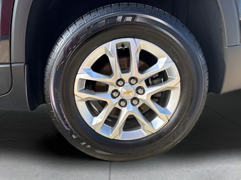 Used 2018 Chevrolet Traverse LT AWD/4WD image 47