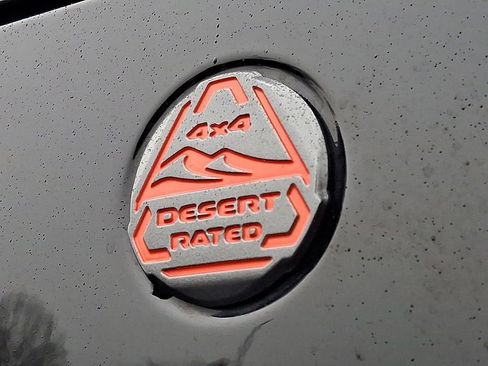 Used 2024 Jeep Gladiator Mojave image 30