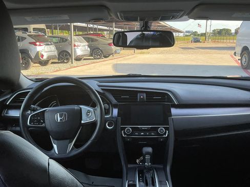 Used 2018 Honda Civic EX-L image 15
