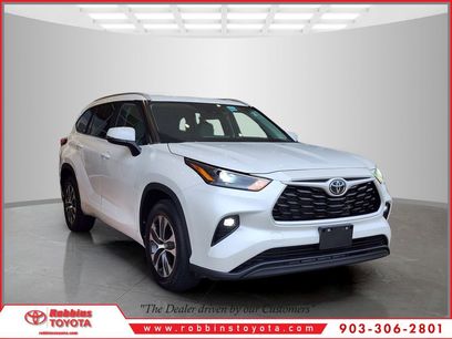 Used 2023 Toyota Highlander XLE