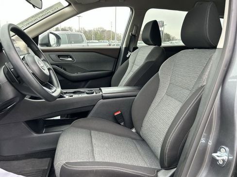 Used 2023 Nissan Rogue SV image 17