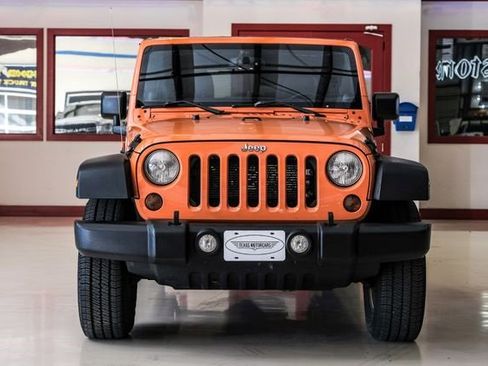 Used 2013 Jeep Wrangler Unlimited Sport image 9