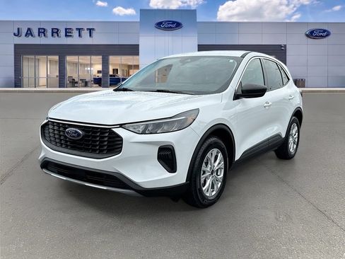 Certified 2024 Ford Escape Active w/ Tech Pack #1 FWD image 3
