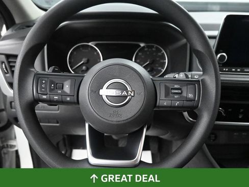 Used 2024 Nissan Rogue S AWD/4WD image 32