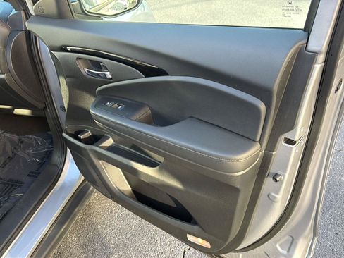 Used 2021 Honda Passport Touring image 15