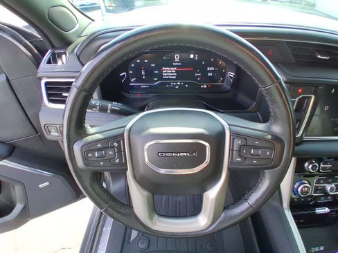 Used 2022 GMC Yukon Denali AWD/4WD image 14
