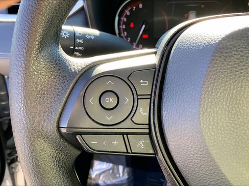 Used 2024 Toyota RAV4 XLE image 22