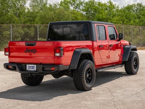 Used 2023 Jeep Gladiator Sport AWD/4WD image 8