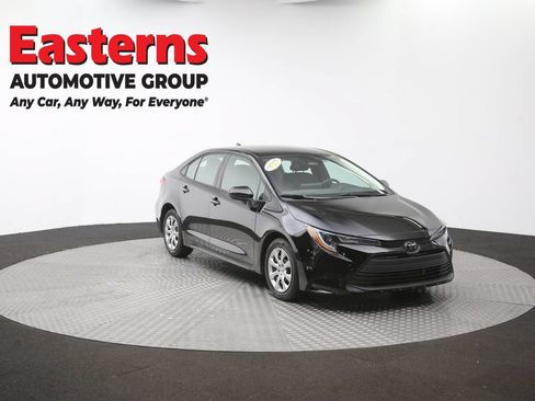Used 2025 Toyota Corolla LE FWD image 51