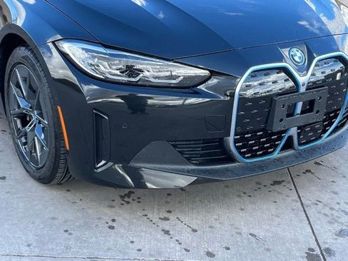 Used 2024 BMW i4 eDrive40 image 9