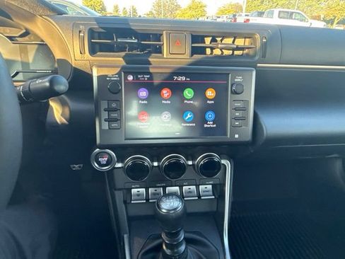 Used 2023 Toyota GR86 Premium w/ ALL Weather Mat Package (TMS) RWD image 8