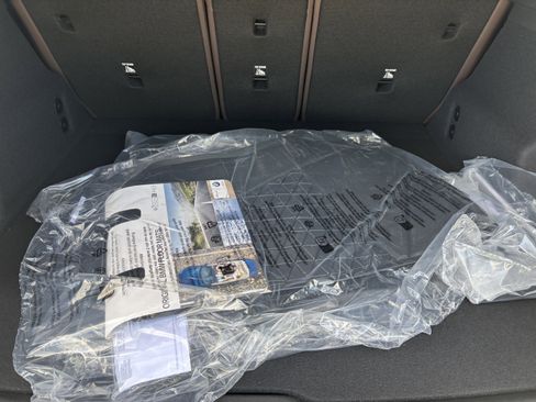 Certified 2025 BMW X1 xDrive28i w/ Technology Package image 35