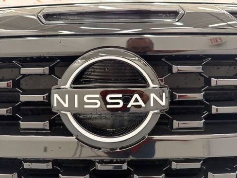 Used 2026 Nissan Frontier SV w/ Tow Package RWD image 11