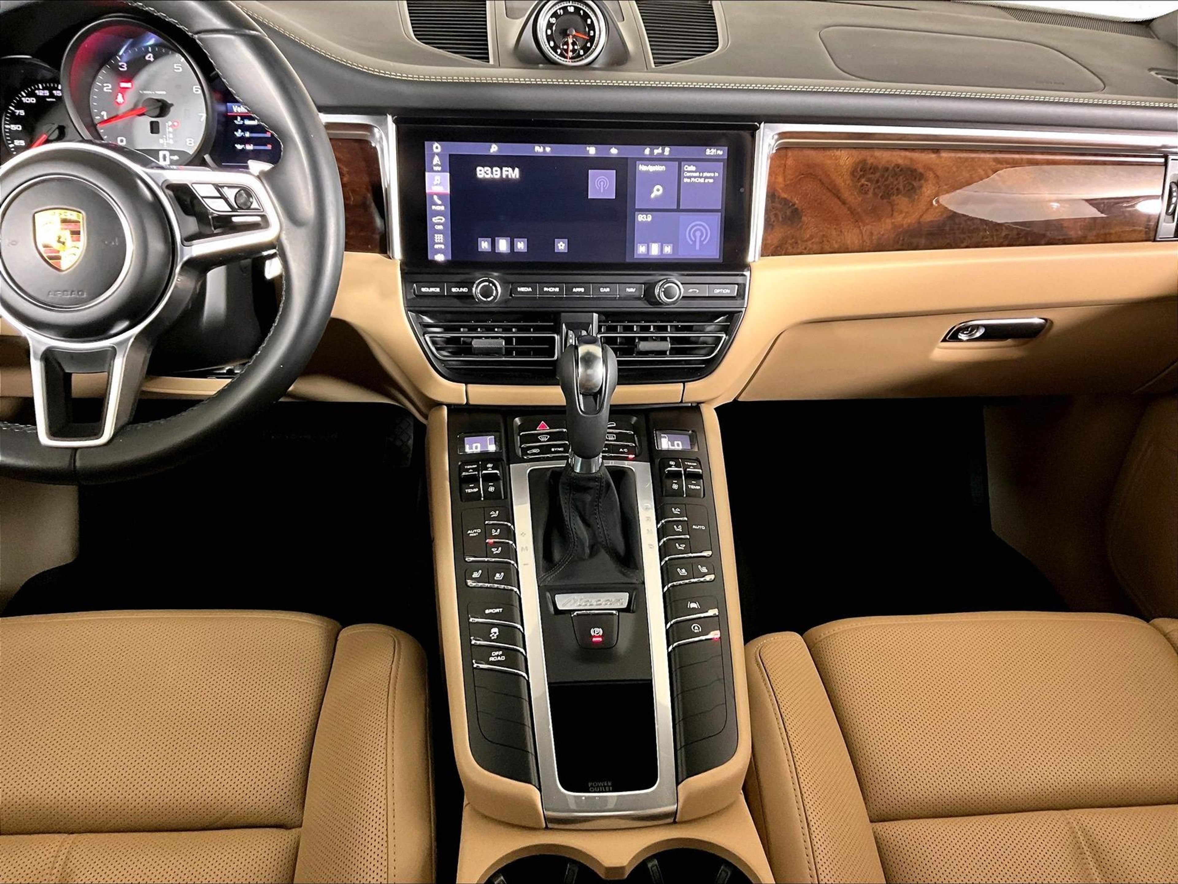 Certified 2021 Porsche Macan S AWD/4WD image 14
