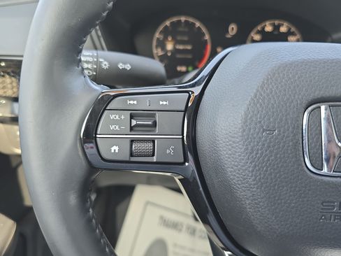Used 2024 Honda CR-V EX-L image 17